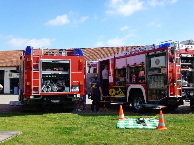 Leser beim Feuerwehrfest (Foto: Dorothea Kieper)