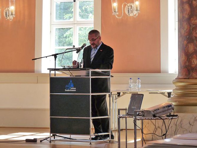 Vom Lehrvertrag freigesprochen (Foto: Karl-Heinz Herrmann) Vom Lehrvertrag freigesprochen (Foto: Karl-Heinz Herrmann)