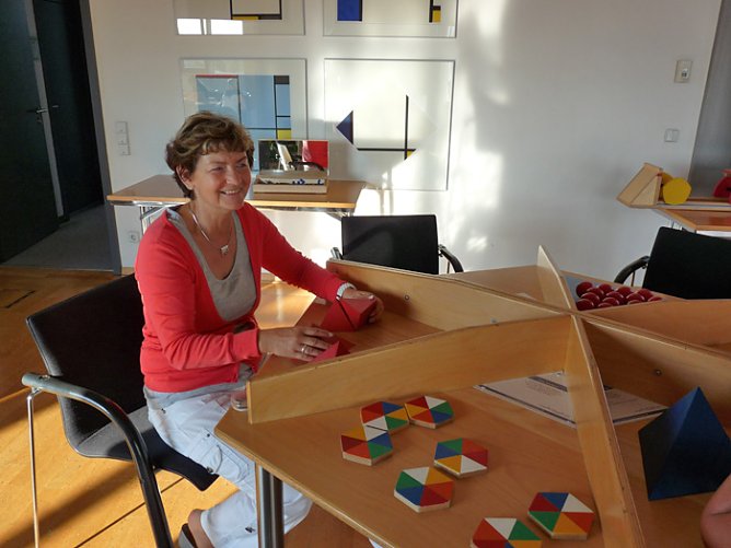 Mathematik zum Anfassen (Foto: Karl-Heinz Herrmann) Mathematik zum Anfassen (Foto: Karl-Heinz Herrmann)