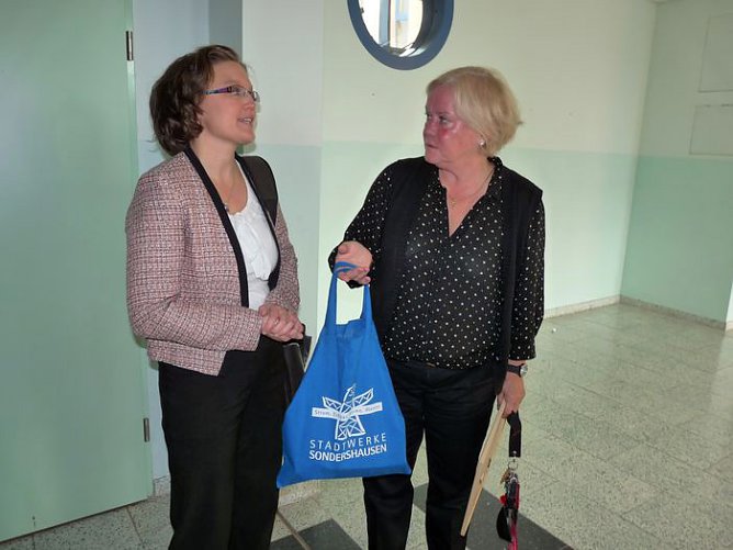 Patenschaft verlängert (Foto: Karl-Heinz Herrmann) Patenschaft verlängert (Foto: Karl-Heinz Herrmann)