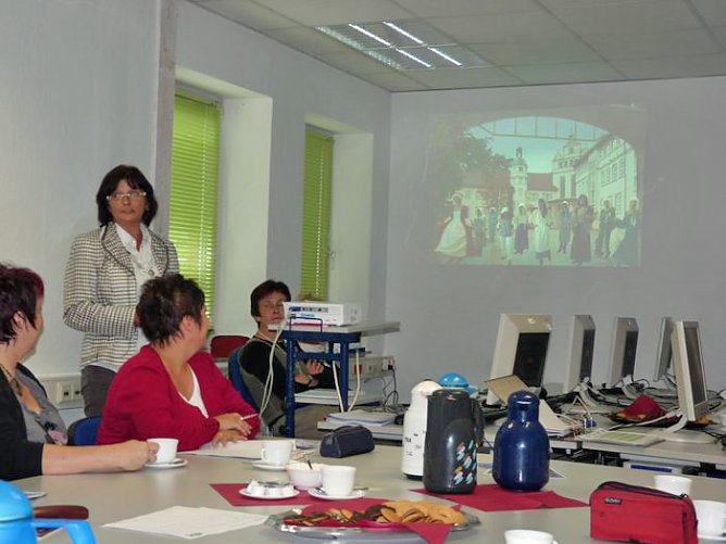 Kreative Nähstube (Foto: Karl-Heinz Herrmann) Kreative Nähstube (Foto: Karl-Heinz Herrmann)