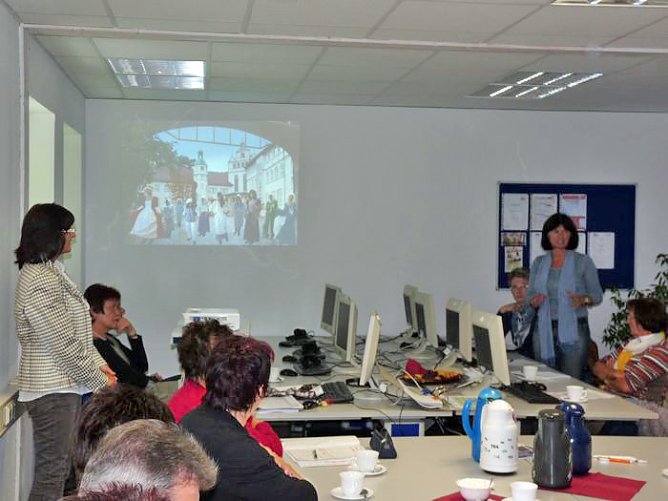 Kreative Nähstube (Foto: Karl-Heinz Herrmann) Kreative Nähstube (Foto: Karl-Heinz Herrmann)