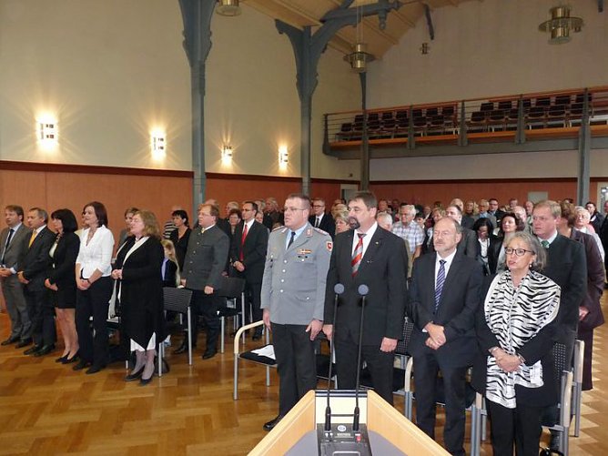 Feierstunde zur Einheit (Foto: Karl-Heinz Herrmann) Feierstunde zur Einheit (Foto: Karl-Heinz Herrmann)