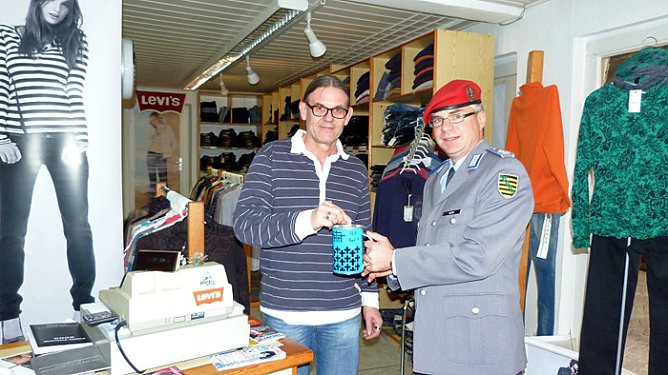 Sammlung für die Kriegsgräberfürsorge (Foto: Stadt Bad Frankenhausen) Sammlung für die Kriegsgräberfürsorge (Foto: Stadt Bad Frankenhausen)