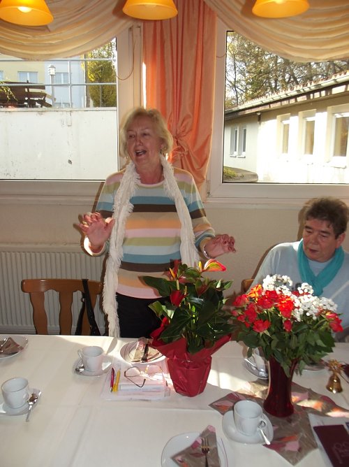 Bastelstunde und Gratulation (Foto: Thomas Leipold)