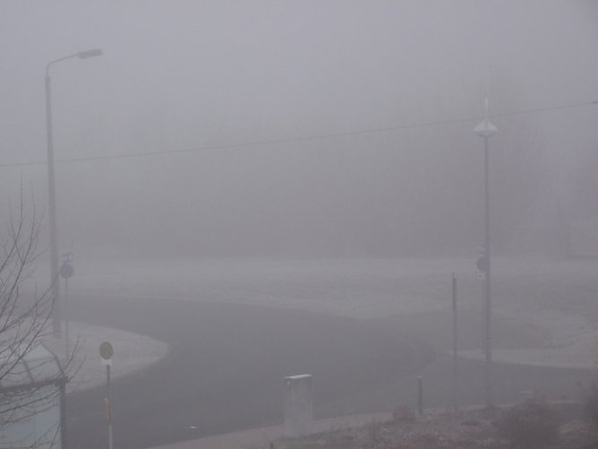 Glatte Straßen (Foto: Karl-Heinz Herrmann) Glatte Straßen (Foto: Karl-Heinz Herrmann)