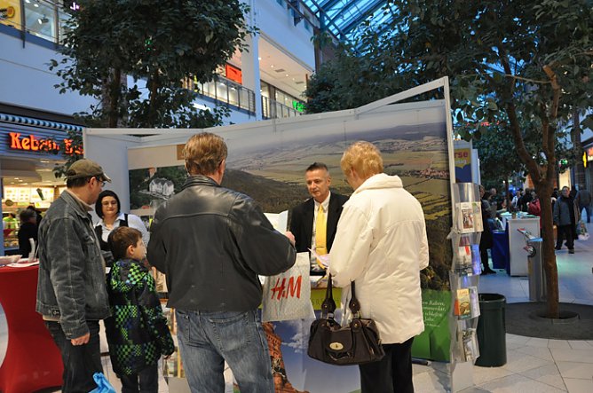 Tourismusverband mit Verst&auml;rkung auf Werbetour (Foto: Marion Burde)