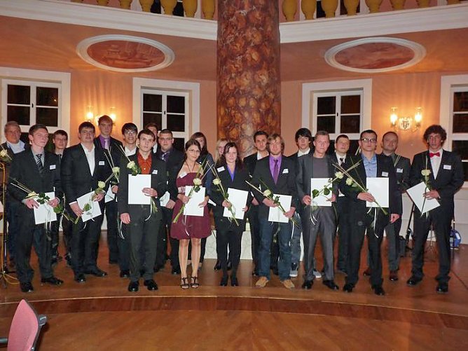 Beste Auszubildende geehrt (1) (Foto: Karl-Heinz Herrmann) Beste Auszubildende geehrt (1) (Foto: Karl-Heinz Herrmann)