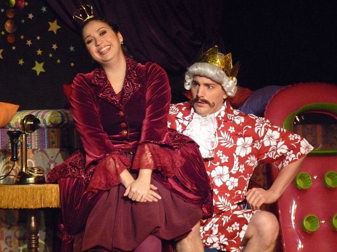 Elena Puszta als Prinzessin (Foto: Wolfgang Kurima Rauschning) Elena Puszta als Prinzessin (Foto: Wolfgang Kurima Rauschning)