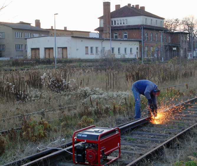 Güter auf die Schienen... (Foto: Günther Göbel) Güter auf die Schienen... (Foto: Günther Göbel)