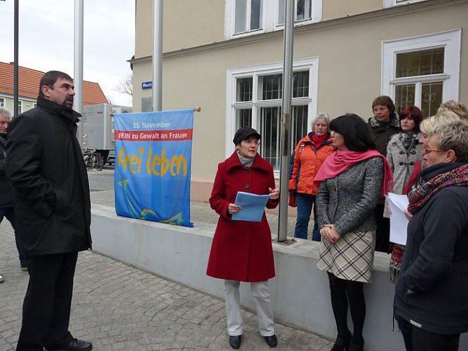 Nein zu Gewalt an Frauen (Foto: Karl-Heinz Herrmann)