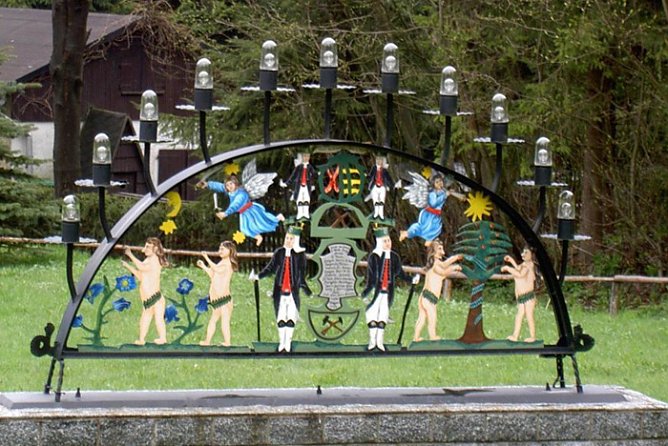 Zum Schwibbogen (Foto: Hans-Jürgen Schmidt) Zum Schwibbogen (Foto: Hans-Jürgen Schmidt)