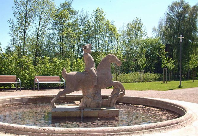 Schlosspark Ebeleben (Foto: Karl-Heinz Herrmann) Schlosspark Ebeleben (Foto: Karl-Heinz Herrmann)