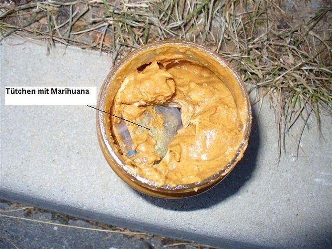 Brotaufstrich mit Inhalt (Foto: Zoll) Brotaufstrich mit Inhalt (Foto: Zoll)