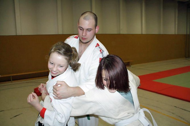 Schweiß, blaue Flecken und coole Mädels (Foto: Karl-Heinz Herrmann) Schweiß, blaue Flecken und coole Mädels (Foto: Karl-Heinz Herrmann)