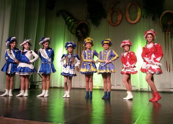 Tanzmariechen (Foto: P. Sawatzki) Tanzmariechen (Foto: P. Sawatzki)