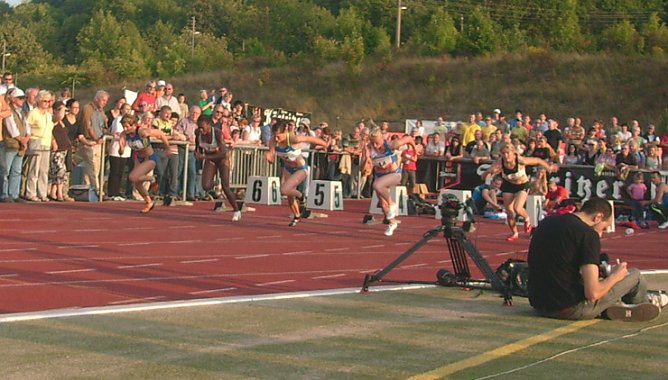 100 m Lauf Frauen (Foto: Karl-Heinz Herrmann)