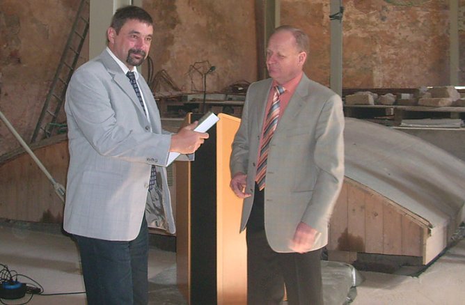 Bauabschluss Bürgerzentrum Cruciskirche Sondershausen (Foto: Karl-Heinz Herrmann) Bauabschluss Bürgerzentrum Cruciskirche Sondershausen (Foto: Karl-Heinz Herrmann)