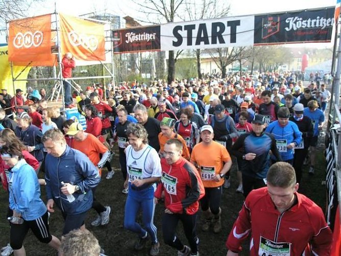 Jubiläumslauf in diesem Jahr (Foto: Kyffhäuser Berglaufverein) Jubiläumslauf in diesem Jahr (Foto: Kyffhäuser Berglaufverein)