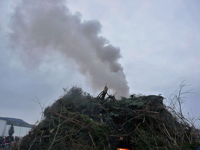 Es ist gez&uuml;ndet (Foto: Karl-Heinz Herrmann)