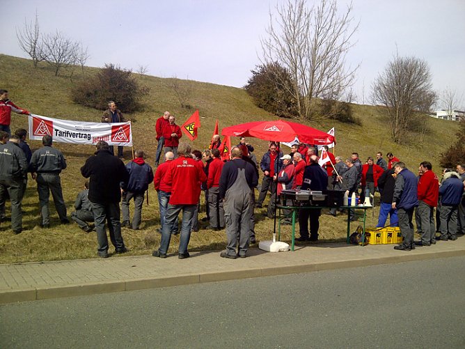 Tarifverträge nicht unterlaufen, (Foto: IG Metall) Tarifverträge nicht unterlaufen, (Foto: IG Metall)