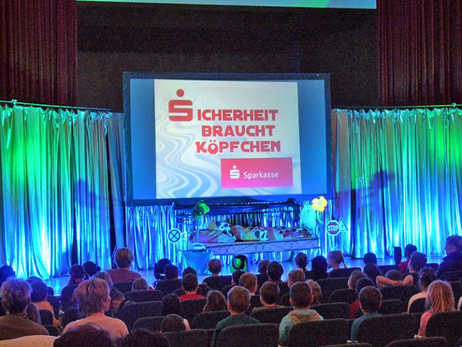 "Sicherheit braucht Köpfchen" (Foto: Karl-Heinz Herrmann) "Sicherheit braucht Köpfchen" (Foto: Karl-Heinz Herrmann)