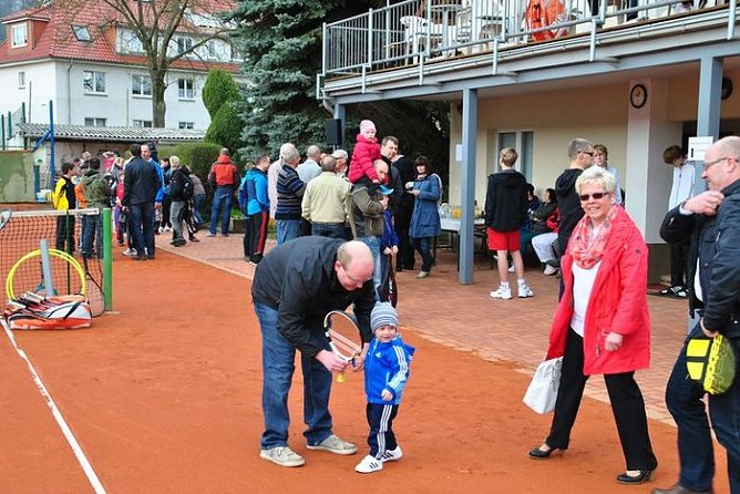 Gelungene Saisoner&ouml;ffnung (Foto: Tennisverein Blau-Wei&szlig;)