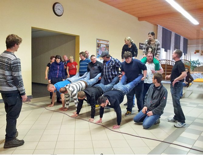 Feuerwehreinsatz mal anders (Foto: Marion Groß ) Feuerwehreinsatz mal anders (Foto: Marion Groß )