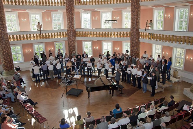 Romantik und Moderne im Männerchorgesang (Foto: Albert-Fischer-Chorgruppe) Romantik und Moderne im Männerchorgesang (Foto: Albert-Fischer-Chorgruppe)