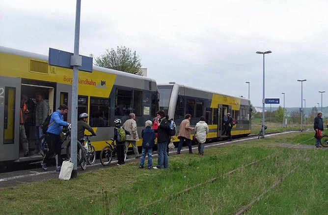 Ab Ro&szlig;leben zur Weinmeile (Foto: IG Unstrutbahn)