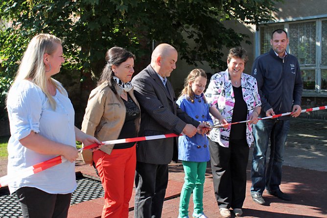 Neues Außenspielgerät (Foto: Wahlkreisbüro Holbe) Neues Außenspielgerät (Foto: Wahlkreisbüro Holbe)