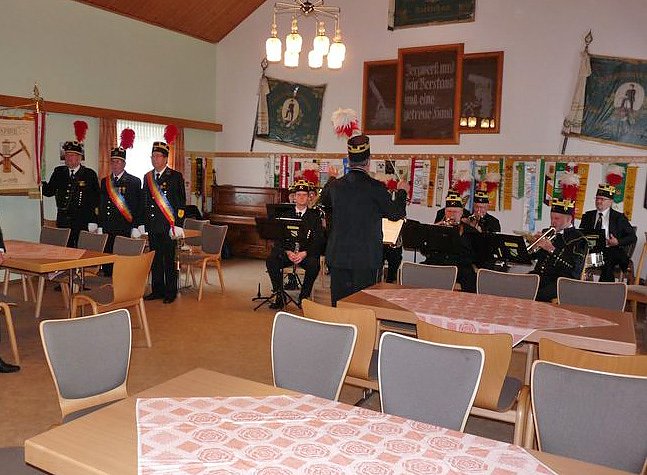 Vom Wetter nicht begünstigt (Foto: Karl-Heinz Herrmann) Vom Wetter nicht begünstigt (Foto: Karl-Heinz Herrmann)