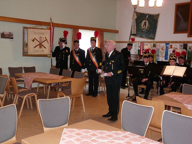Vom Wetter nicht begünstigt (Foto: Karl-Heinz Herrmann) Vom Wetter nicht begünstigt (Foto: Karl-Heinz Herrmann)