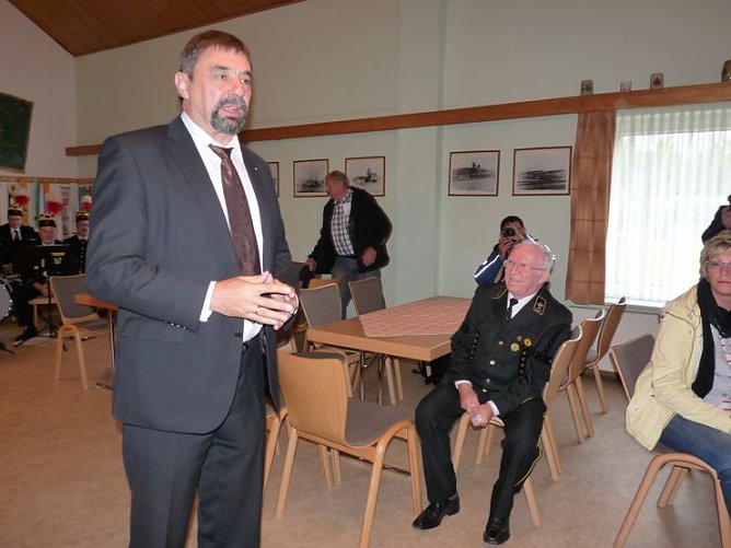 Vom Wetter nicht begünstigt (Foto: Karl-Heinz Herrmann) Vom Wetter nicht begünstigt (Foto: Karl-Heinz Herrmann)