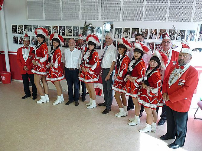 Geld f&uuml;r Verein (Foto: Karl-Heinz Herrmann)