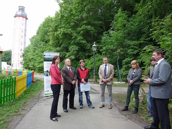 Neue Kletterattraktion für Dreikäsehochs (Foto: Karl-Heinz Herrmann) Neue Kletterattraktion für Dreikäsehochs (Foto: Karl-Heinz Herrmann)