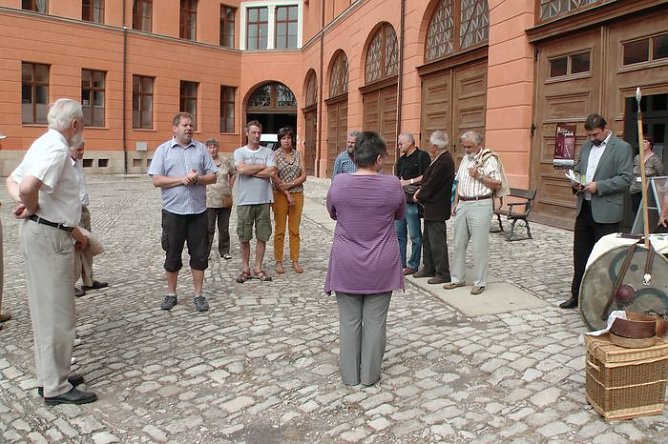 Archäologie zum Anfassen (Foto: Karl-Heinz Herrmann) Archäologie zum Anfassen (Foto: Karl-Heinz Herrmann)