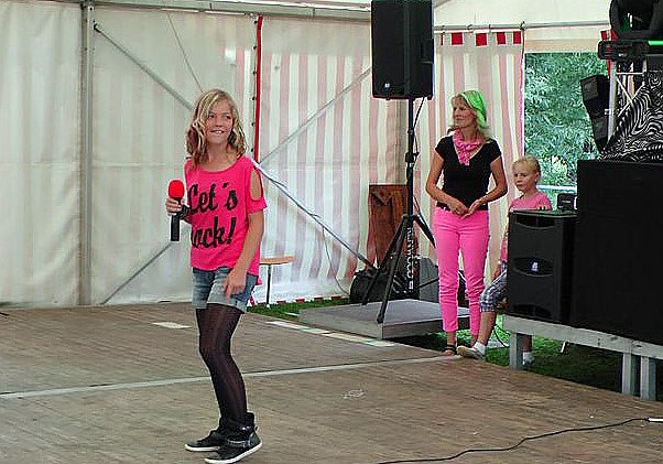 Dorffest gut besucht (Foto: Karl-Heinz Herrmann) Dorffest gut besucht (Foto: Karl-Heinz Herrmann)