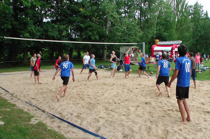 Dorffest gut besucht (Foto: Karl-Heinz Herrmann) Dorffest gut besucht (Foto: Karl-Heinz Herrmann)