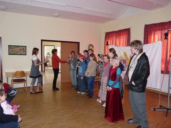 Schneeröschen (Foto: Karl-Heinz Herrmann) Schneeröschen (Foto: Karl-Heinz Herrmann)