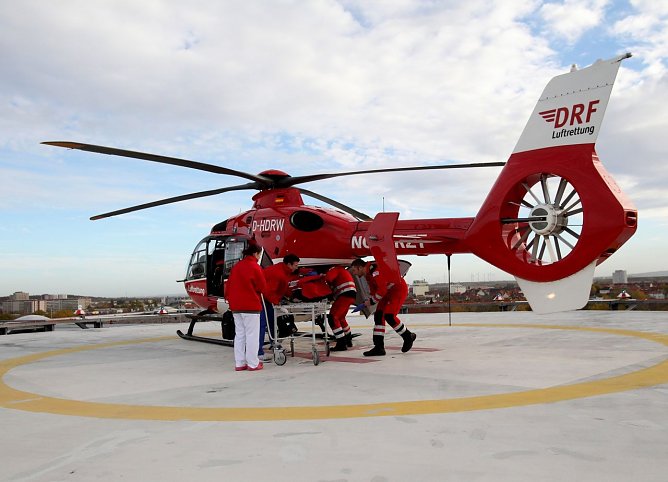 Auf dem Klinikdach (Foto: DRF)