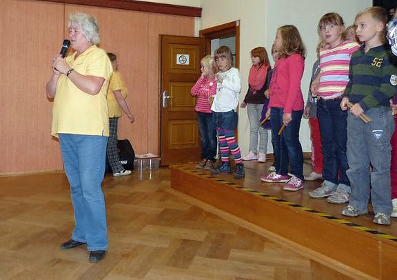 Treff der Generationen (Foto: Karl-Heinz Herrmann) Treff der Generationen (Foto: Karl-Heinz Herrmann)