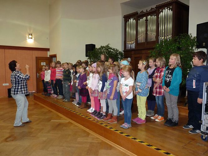 Treff der Generationen (Foto: Karl-Heinz Herrmann) Treff der Generationen (Foto: Karl-Heinz Herrmann)