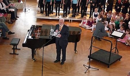 Große Verdienste um Chormusik (Foto: Karl-Heinz Herrmann) Große Verdienste um Chormusik (Foto: Karl-Heinz Herrmann)