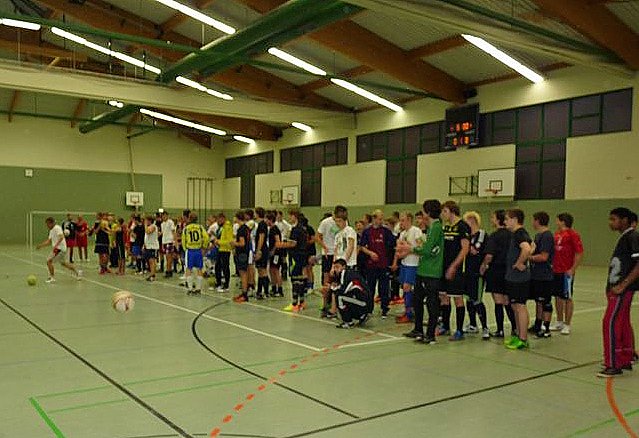 Fair geht vor (Foto: Karl-Heinz Herrmann)