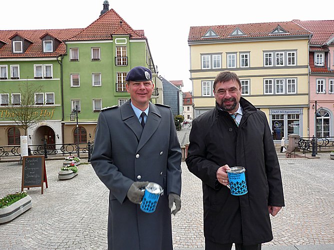 Mit Sammlung begonnen (Foto: Karl-Heinz Herrmann) Mit Sammlung begonnen (Foto: Karl-Heinz Herrmann)