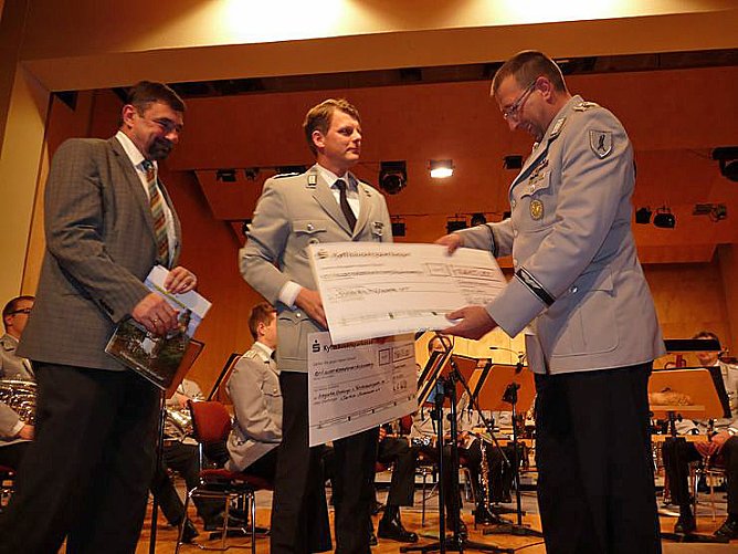 Stimmungsvolles Konzert (Foto: Karl-Heinz Herrmann) Stimmungsvolles Konzert (Foto: Karl-Heinz Herrmann)