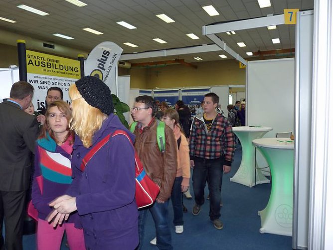 BerufsInfotage gestartet (Foto: Karl-Heinz Herrmann) BerufsInfotage gestartet (Foto: Karl-Heinz Herrmann)