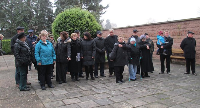 Der Toten gedacht (Foto: Ina R&ouml;mer)