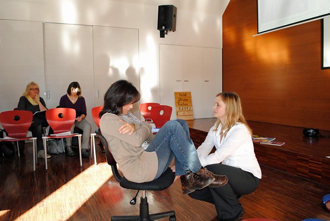 Gleichgewichtstraining im Schulalltag (Foto: privat) Gleichgewichtstraining im Schulalltag (Foto: privat)